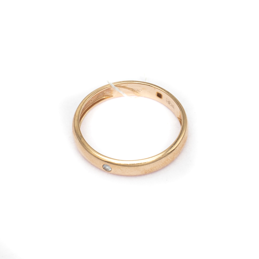 Кольцо с бриллиантом