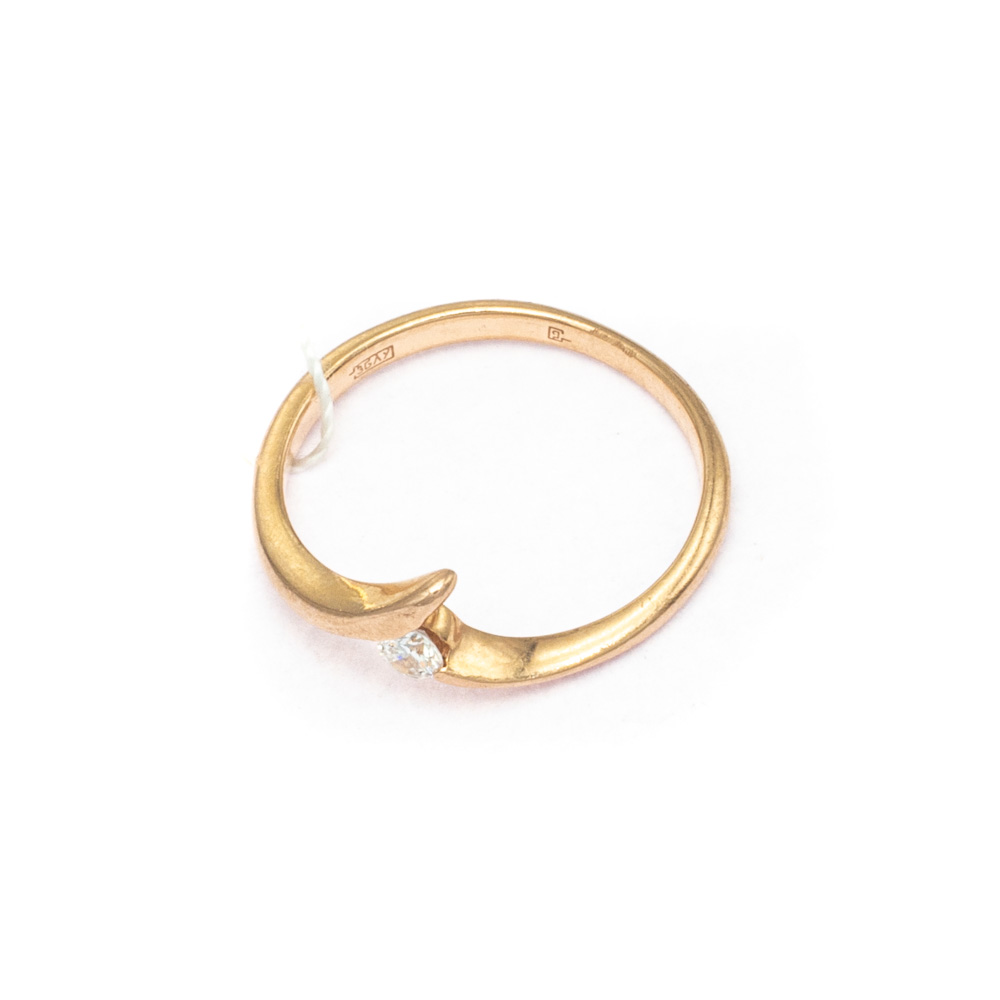 Кольцо с бриллиантом